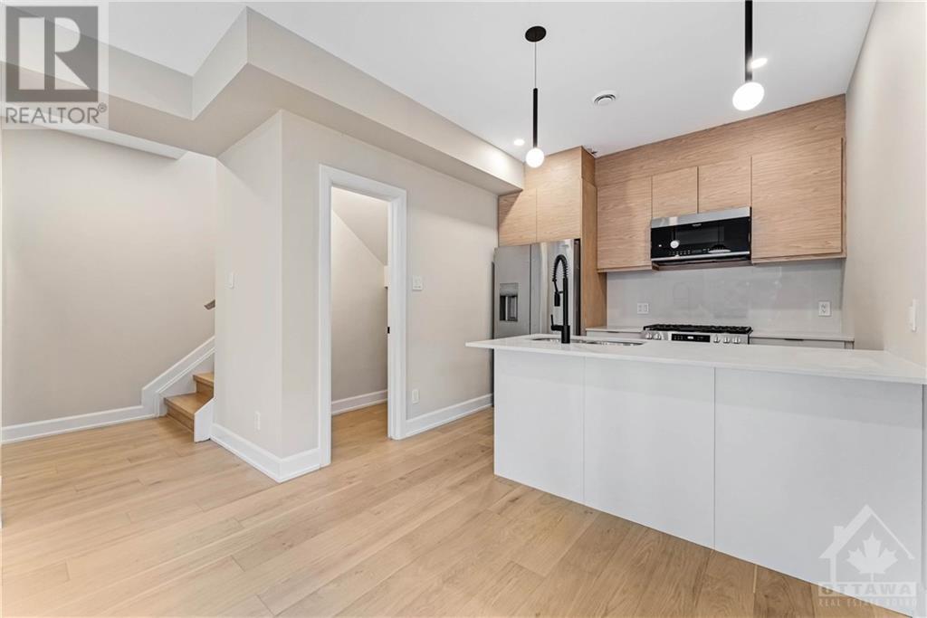 292 DUNCAIRN AVENUE UNIT#A, #A