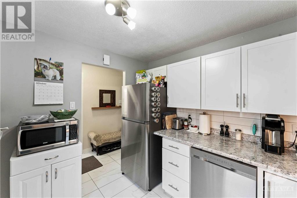 1741 LAMOUREUX DRIVE UNIT#B, #B