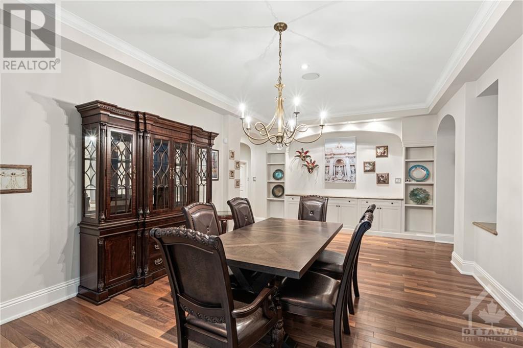 5800 QUEENSCOURT CRESCENT