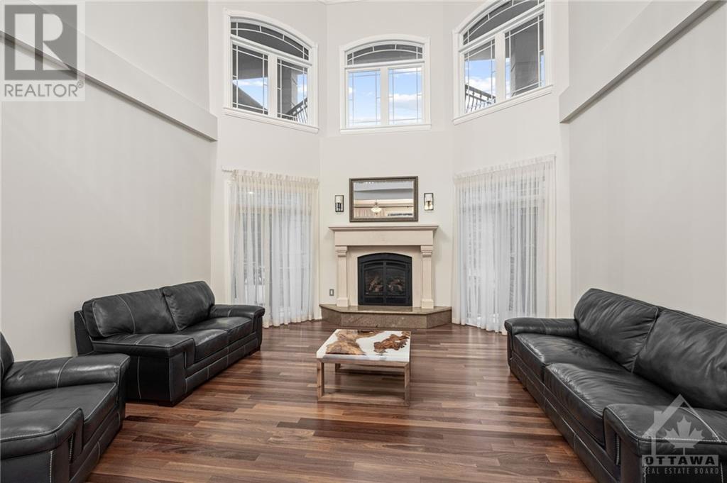 5800 QUEENSCOURT CRESCENT