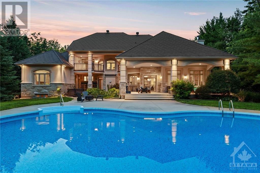 5800 QUEENSCOURT CRESCENT
