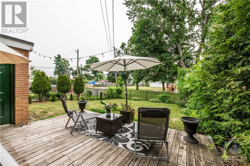 118 VIEWMOUNT DRIVE