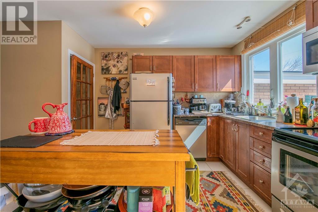 118 VIEWMOUNT DRIVE