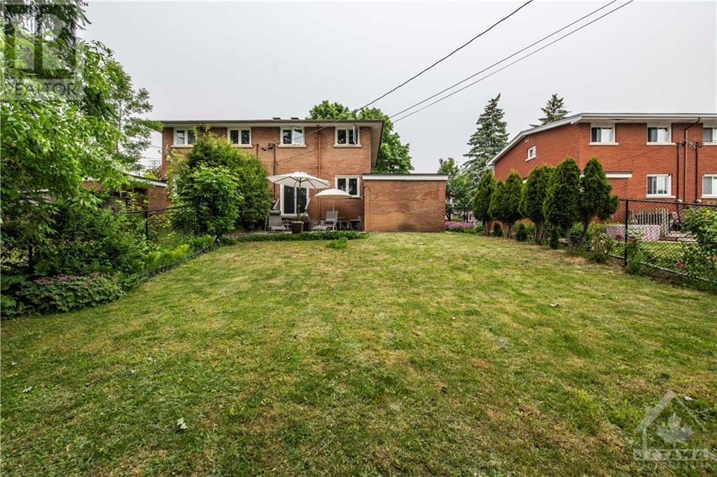 118 VIEWMOUNT DRIVE