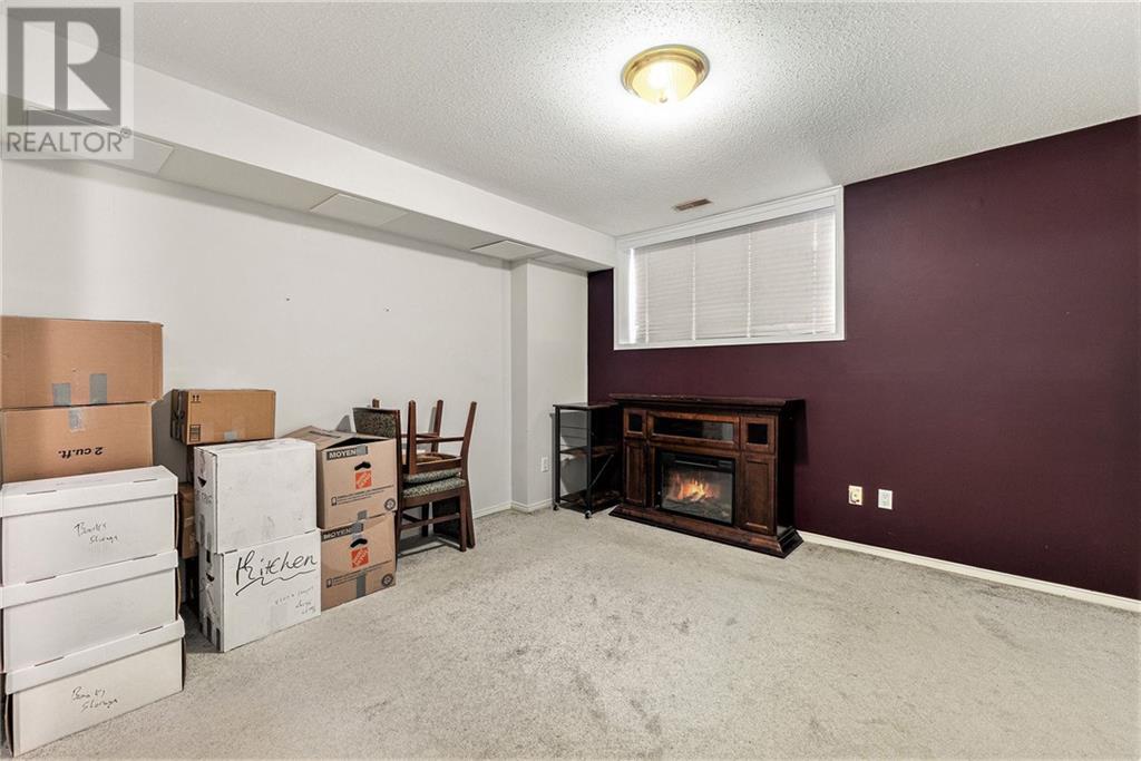 300 CRESTHAVEN DRIVE