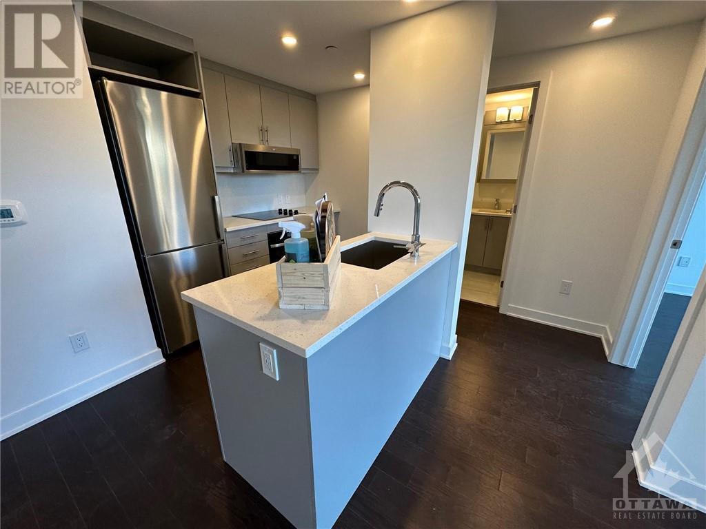 340 QUEEN STREET UNIT#1402, #1402