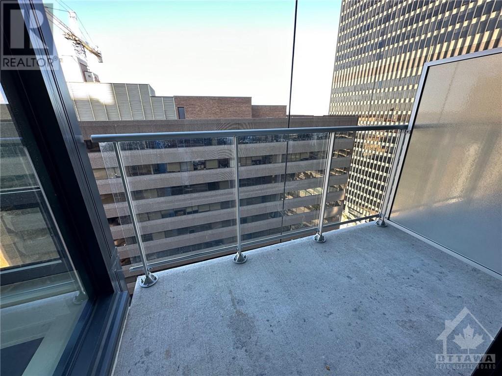 340 QUEEN STREET UNIT#1402, #1402