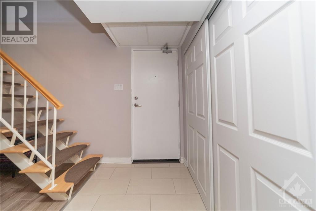 12 CORKSTOWN RD ROAD UNIT#121, #121