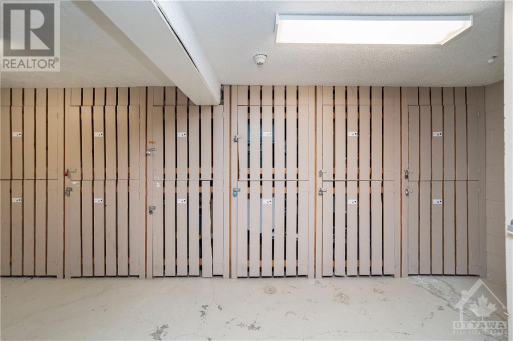 12 CORKSTOWN RD ROAD UNIT#121, #121