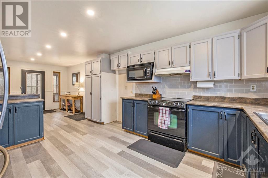277 RUSSETT DRIVE