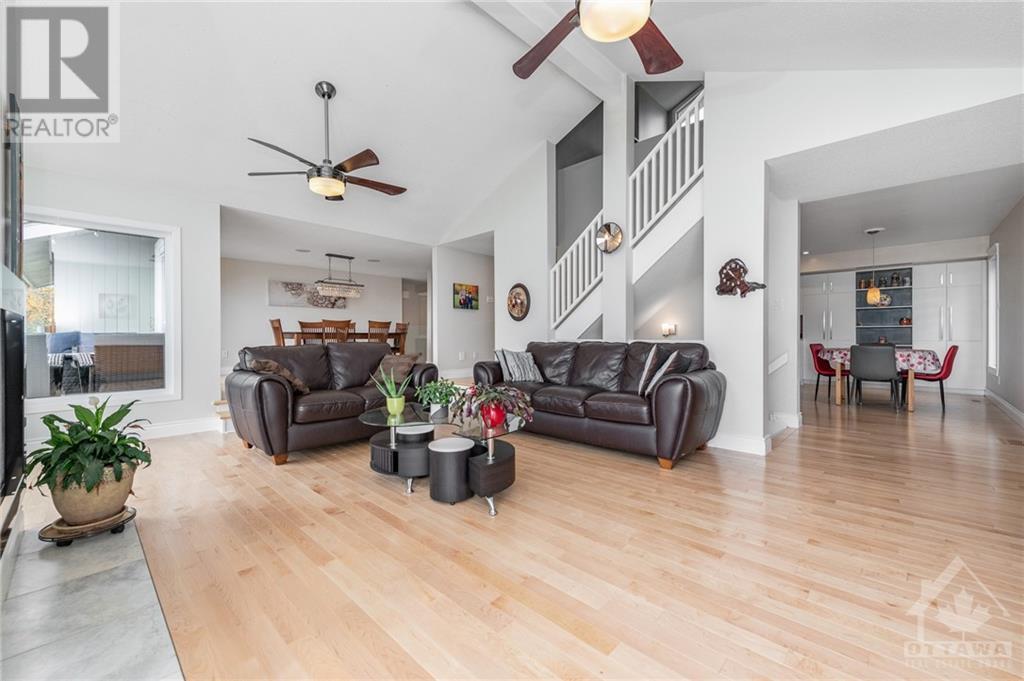 1238 BARNWELL CRESCENT