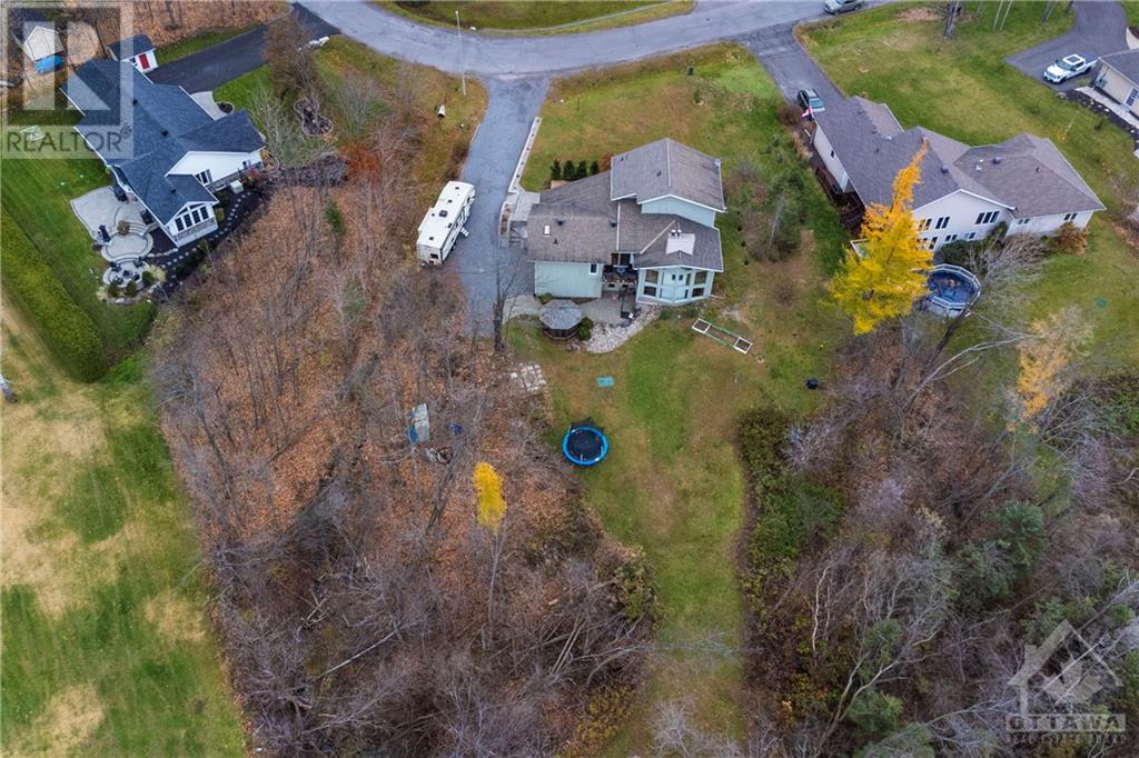 1238 BARNWELL CRESCENT