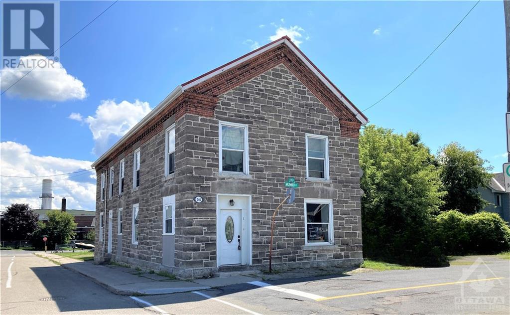 260 LEWIS STREET