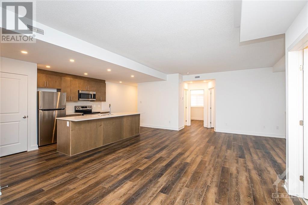 380 ROLLING MEADOW CRESCENT UNIT#E, #E