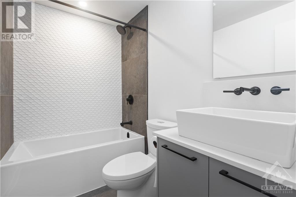 284 DOVERCOURT AVENUE UNIT#A, #A