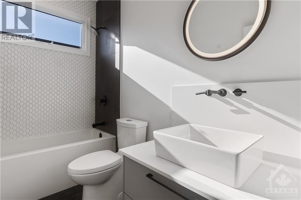 284 DOVERCOURT AVENUE UNIT#D, #D