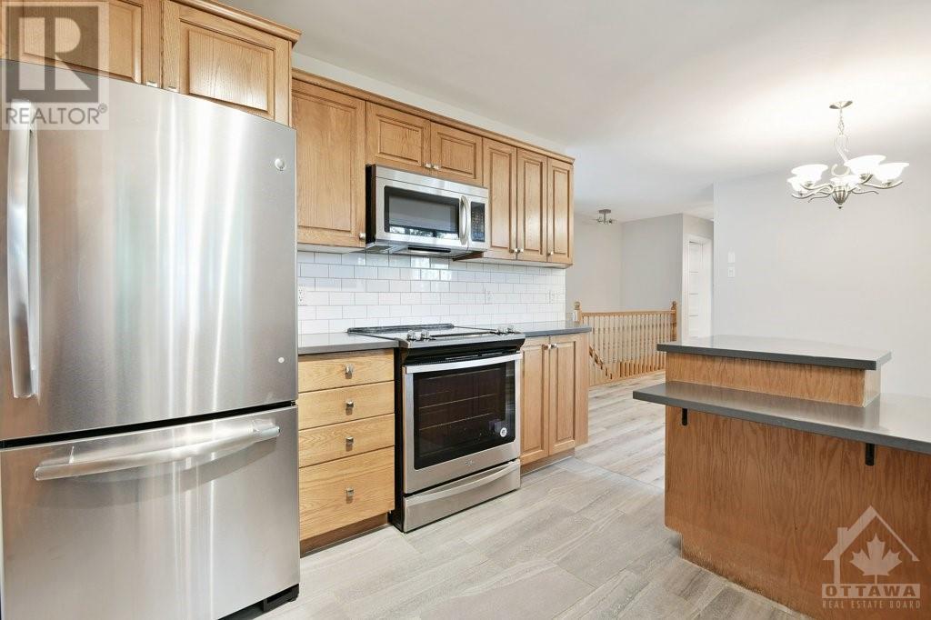 115 PEACOCK CRESCENT