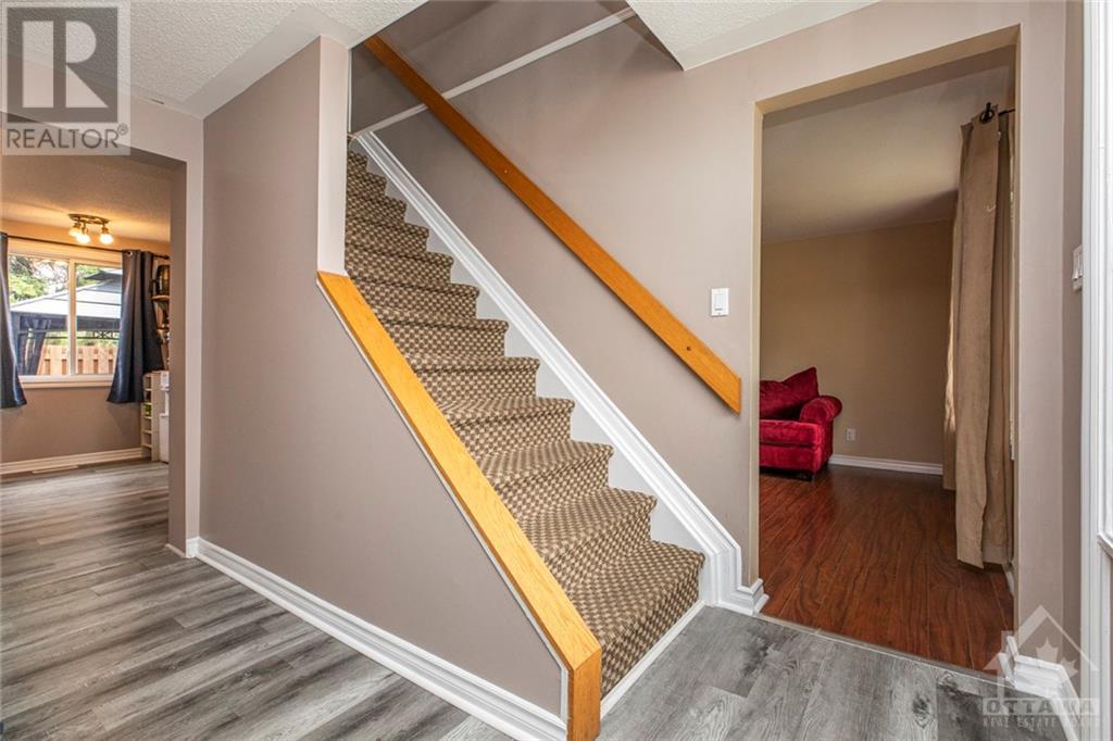 1544 BEAVERPOND DRIVE UNIT#D, #D