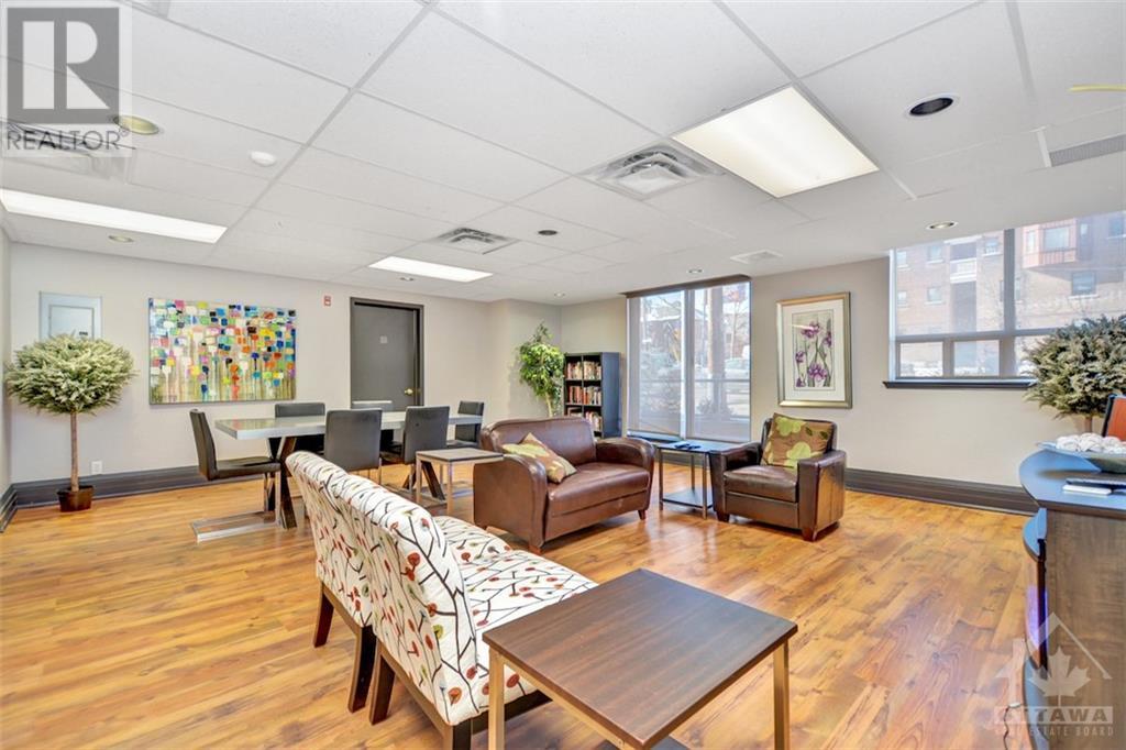 429 SOMERSET STREET W UNIT#1401, #1401