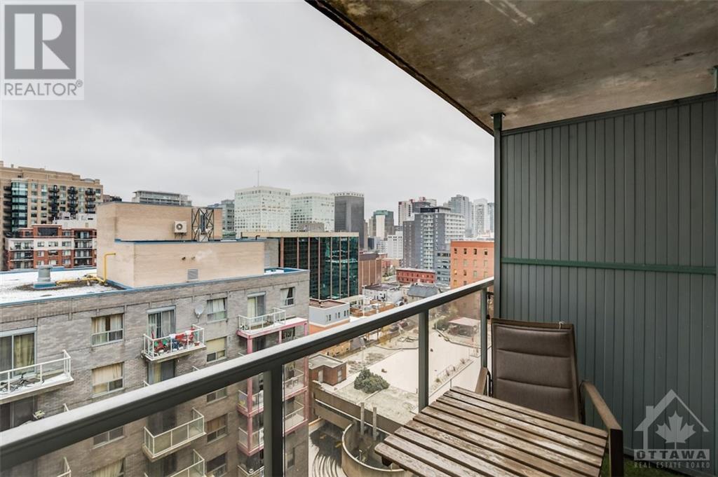 429 SOMERSET STREET W UNIT#1401, #1401