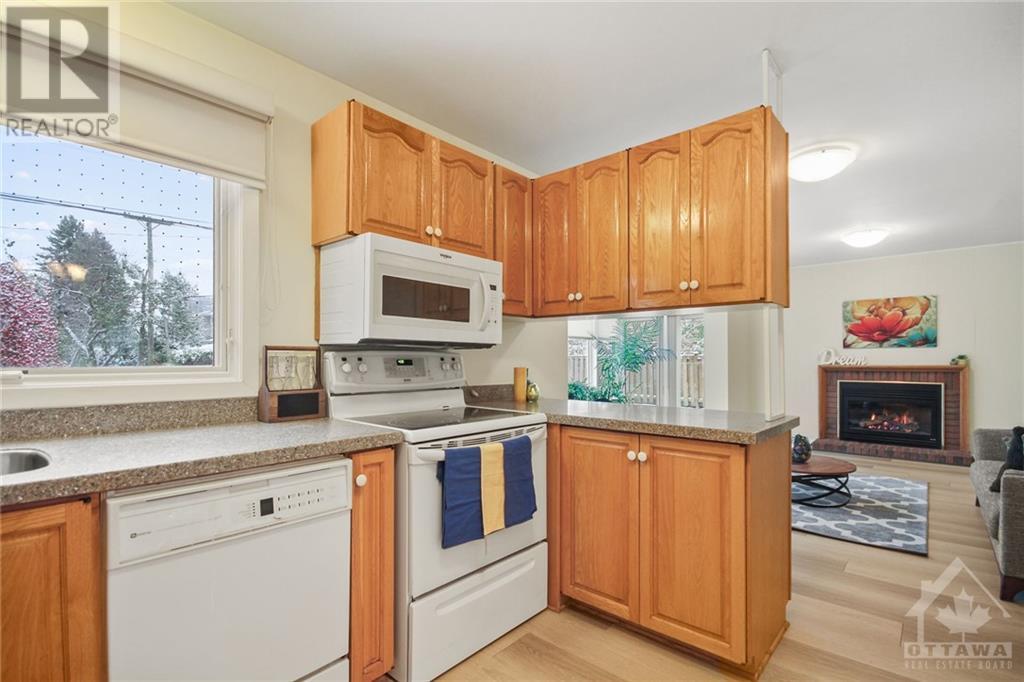 1316 FERNWOOD DRIVE