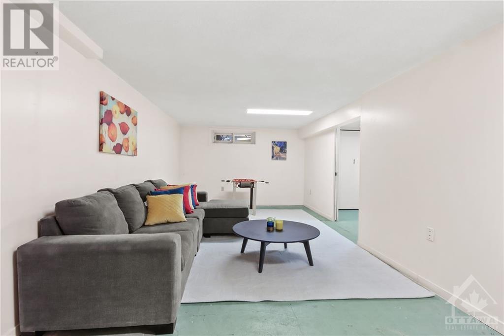 1316 FERNWOOD DRIVE
