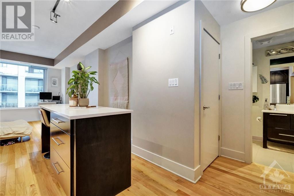 101 RICHMOND ROAD UNIT#404, #404