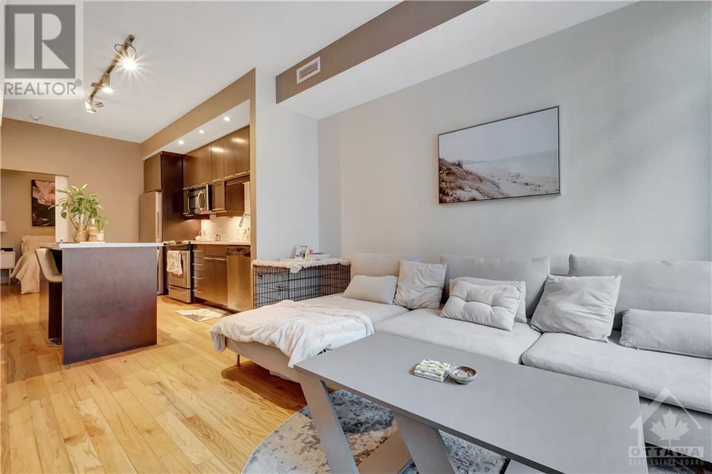 101 RICHMOND ROAD UNIT#404, #404