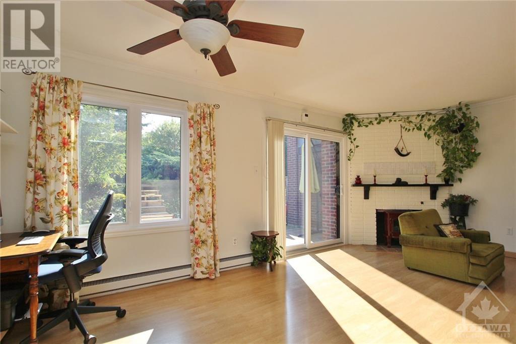 4 SELYE CRESCENT