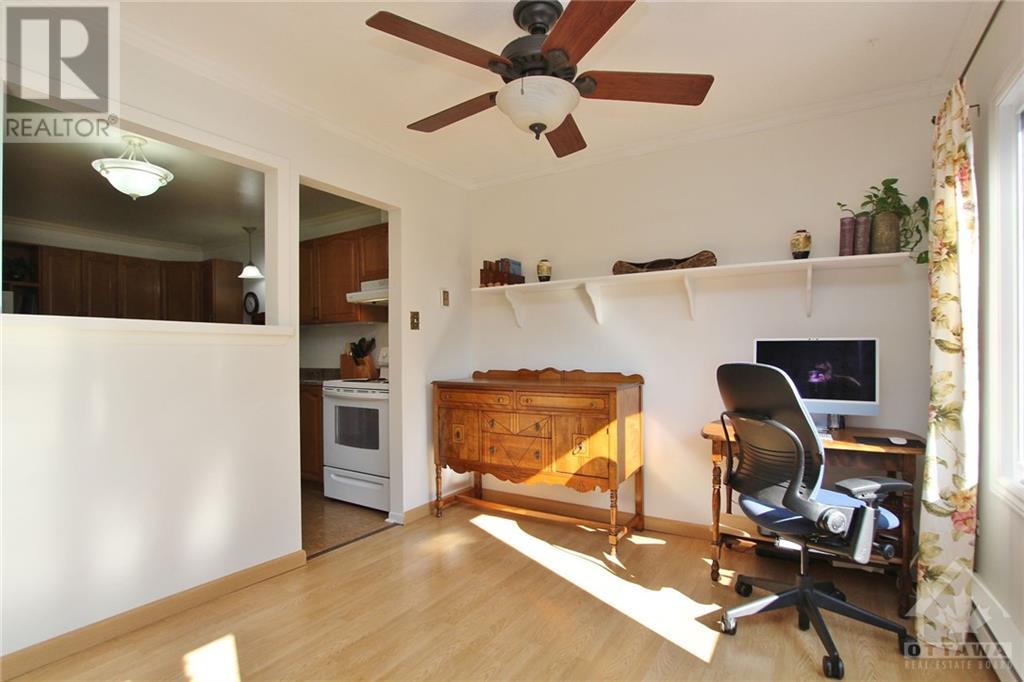 4 SELYE CRESCENT
