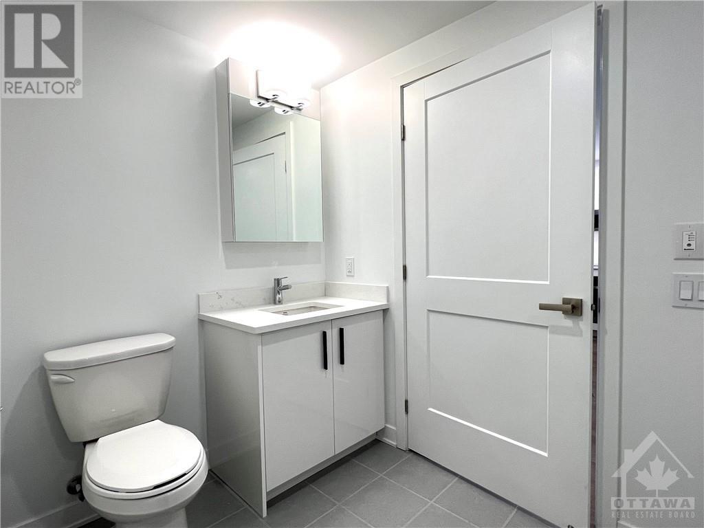 340 QUEEN STREET UNIT#1504, #1504