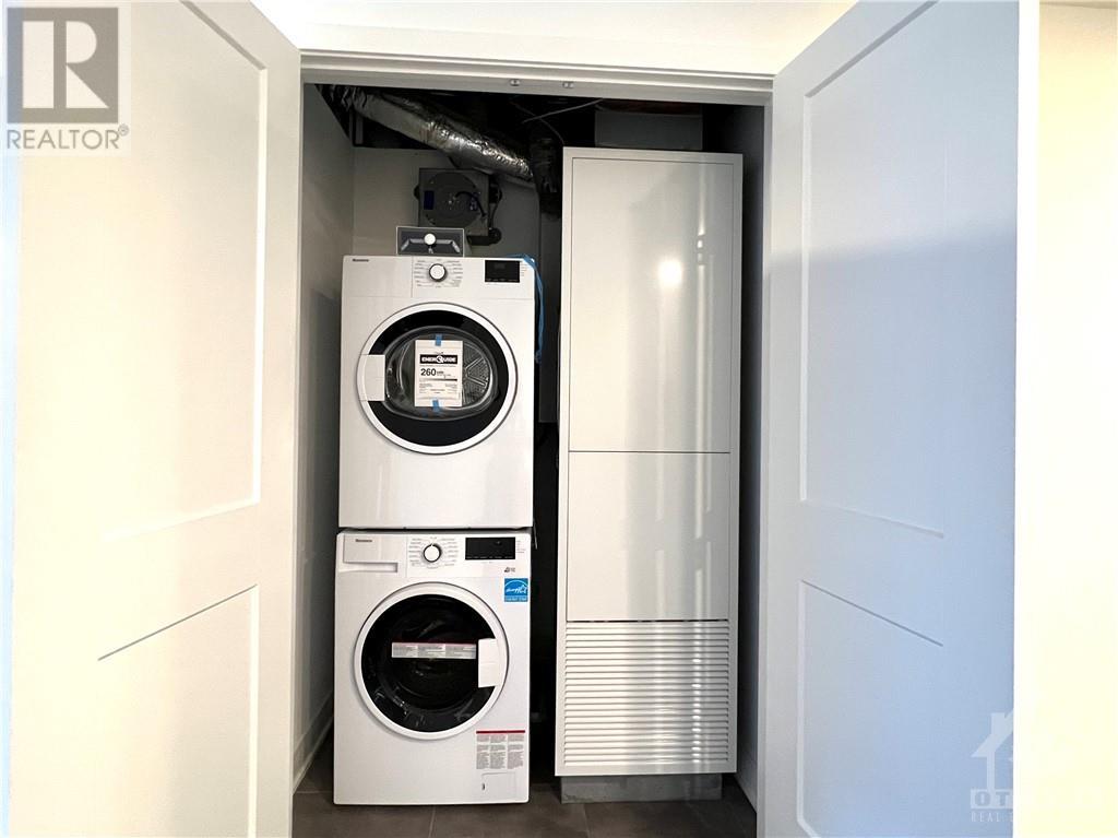 340 QUEEN STREET UNIT#1504, #1504