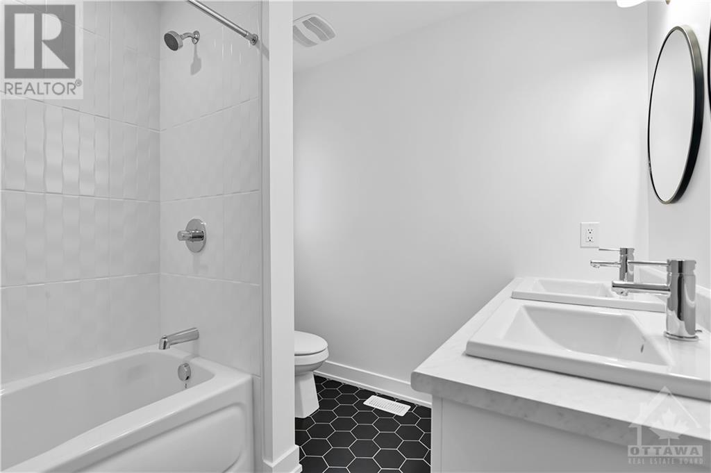 305 CHAMOMILE WAY