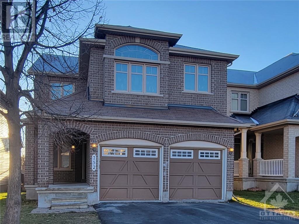 752 FLETCHER CIRCLE