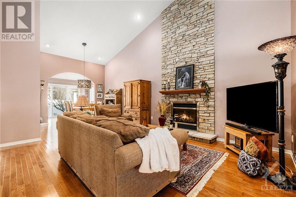 111 COURSIER CRESCENT