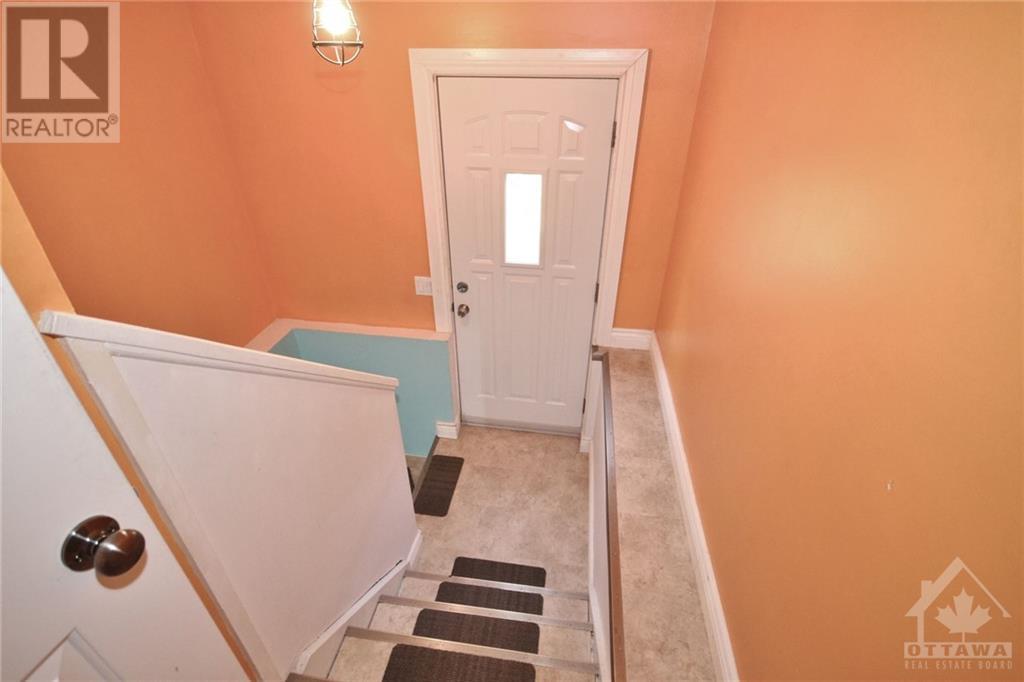 2407 FAIRMILE ROAD