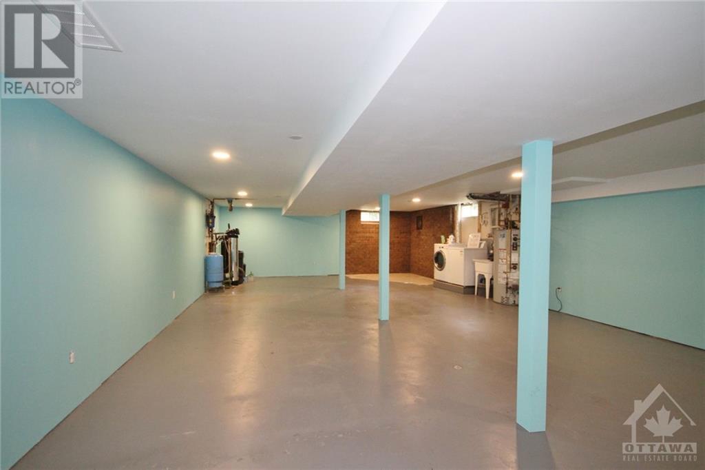 2407 FAIRMILE ROAD