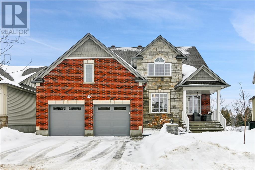 646 BIRCHLAND CRESCENT
