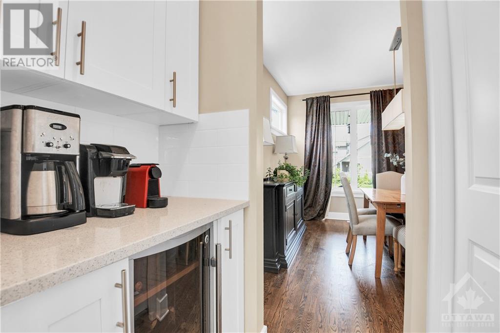 646 BIRCHLAND CRESCENT