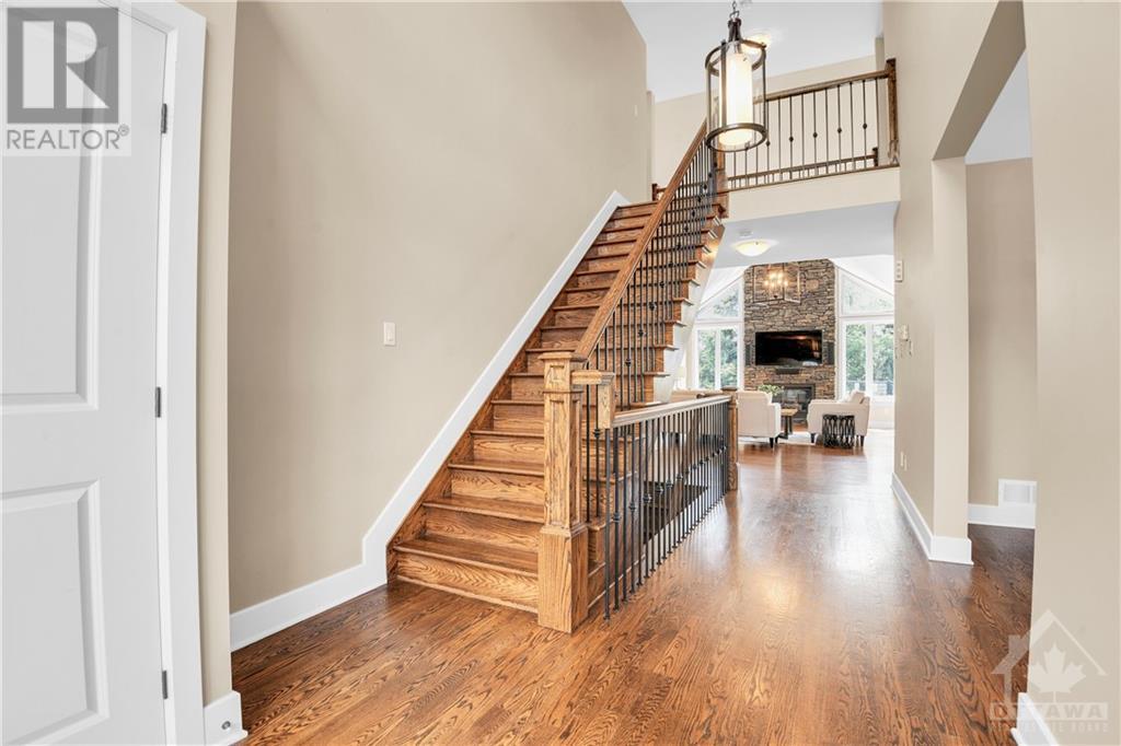 646 BIRCHLAND CRESCENT