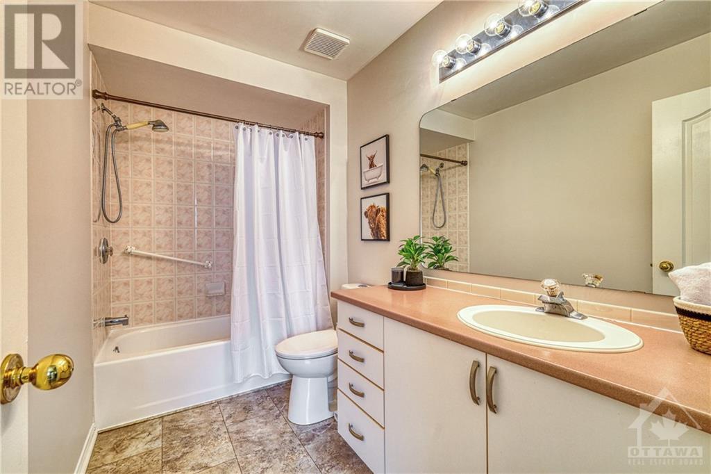 44 SUMMERWIND CRESCENT