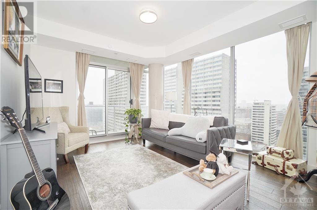 255 BAY STREET UNIT#1402, #1402