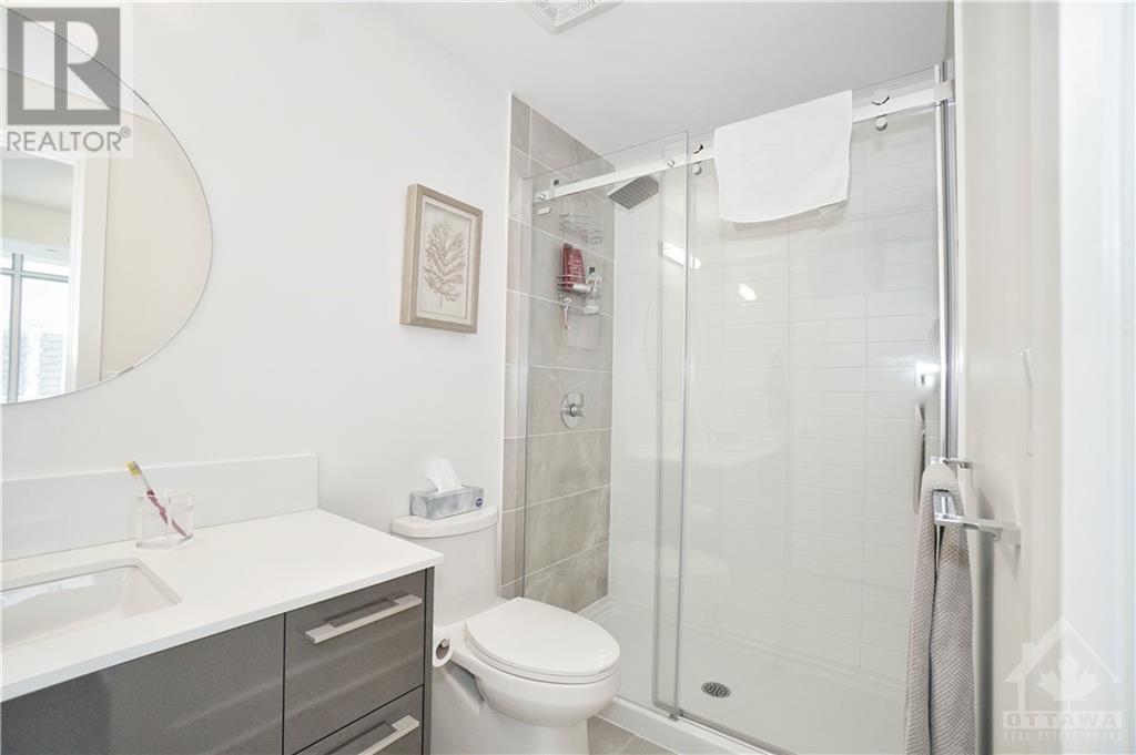 255 BAY STREET UNIT#1402, #1402