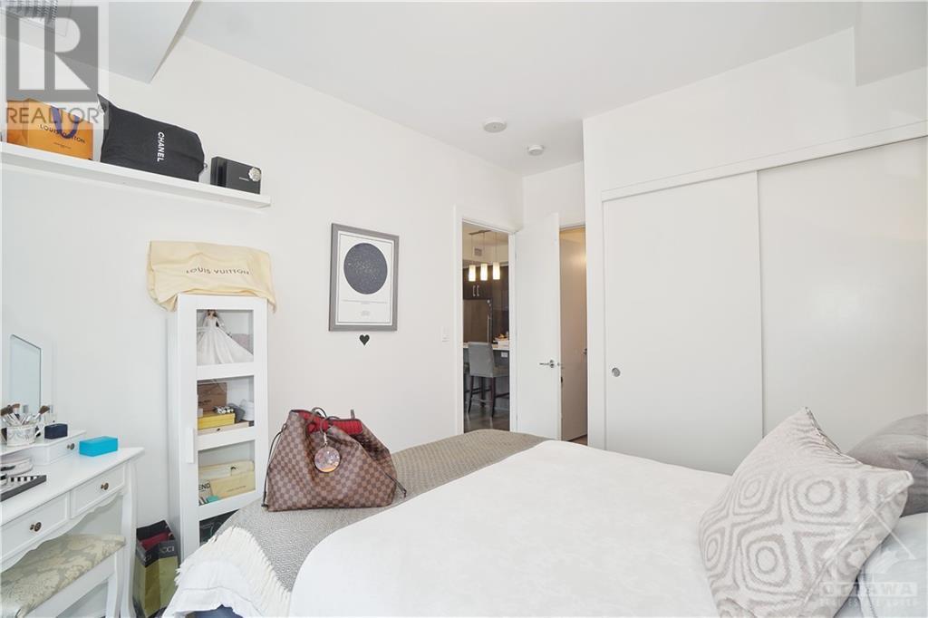 255 BAY STREET UNIT#1402, #1402