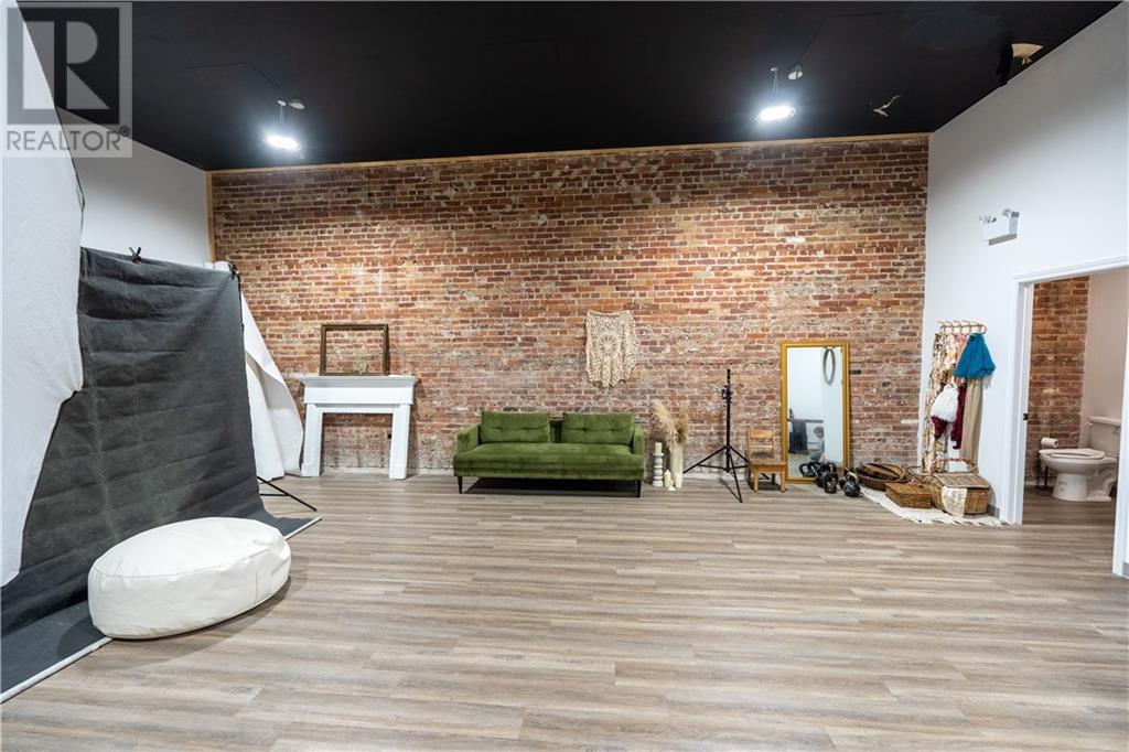 150 PITT STREET UNIT#B, #B
