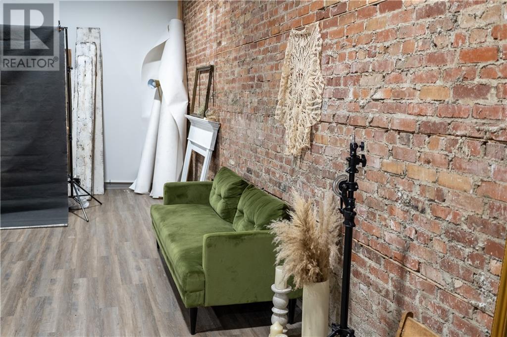 150 PITT STREET UNIT#B, #B