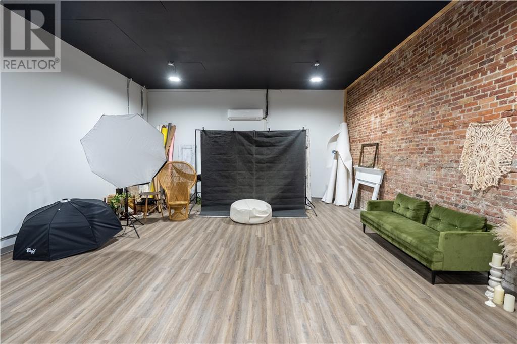 150 PITT STREET UNIT#B, #B