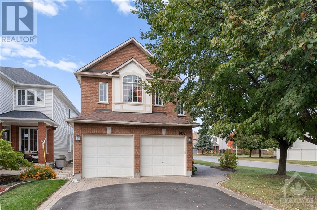 907 BALZAC LANE