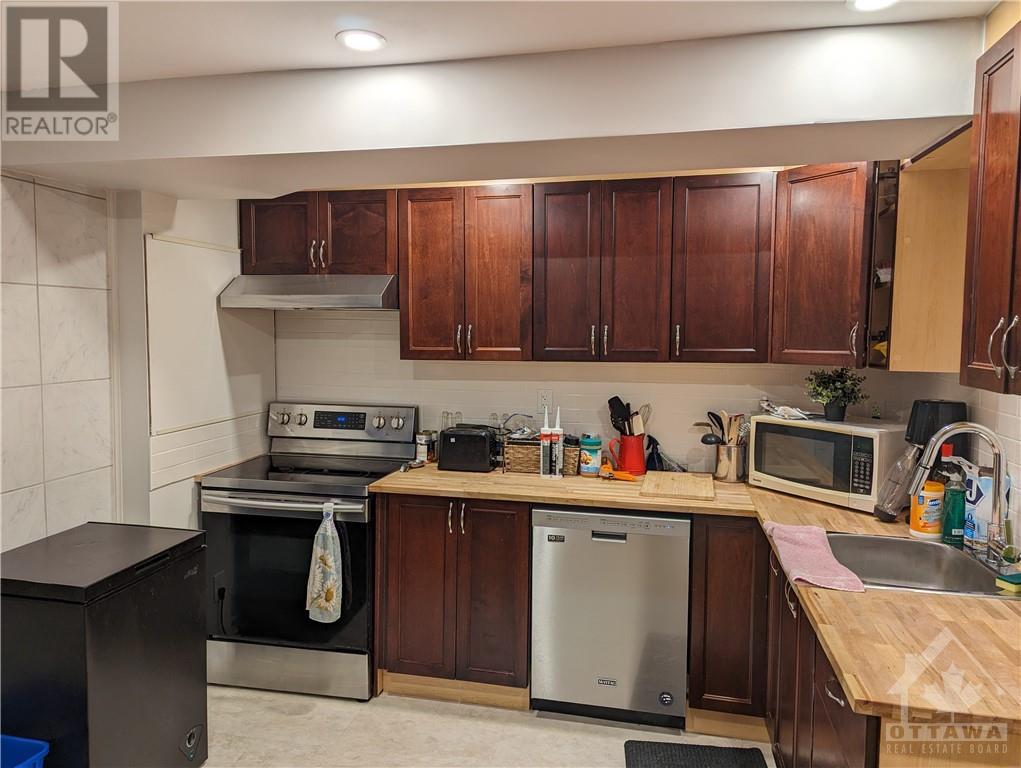 270 ST-DENIS STREET UNIT#B, #B