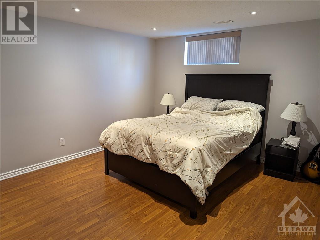 270 ST-DENIS STREET UNIT#B, #B